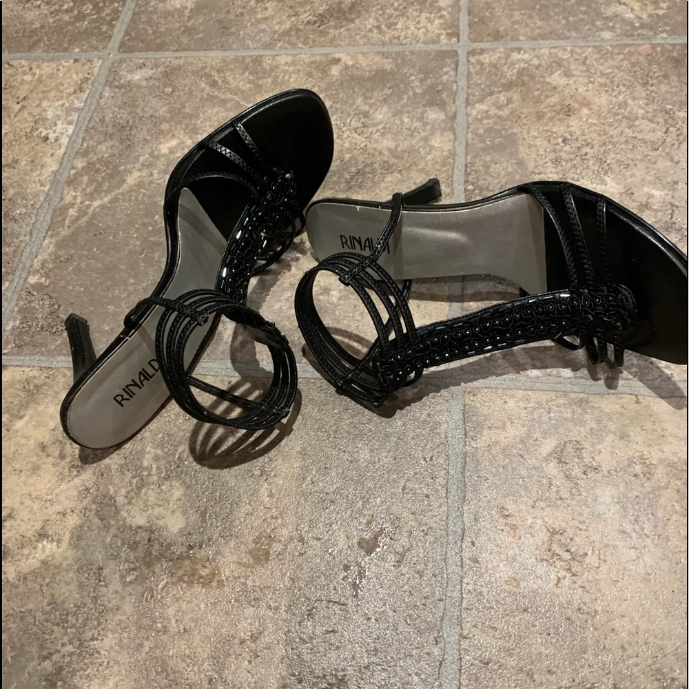 Heals     2. 1/2 inch heal